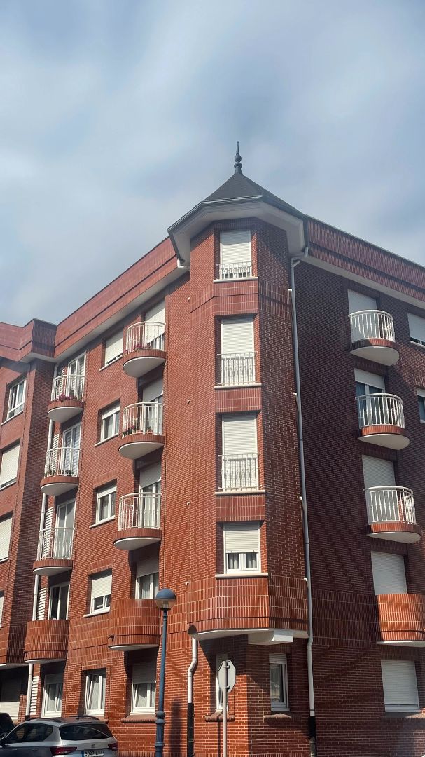 Piso en venta en La Pastora Hiribidea, Centro