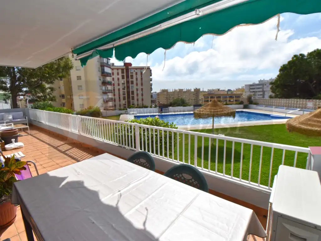 Terrace of Flat for sale in Fuengirola  with Air Conditioner, Private garden and Terrace