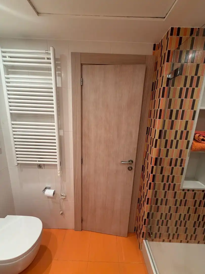 Baño de Piso en venta en Alfafar con Aire acondicionado, Terraza y Amueblado