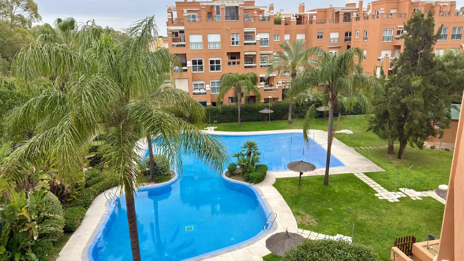 Vista exterior de Pis en venda en El Puerto de Santa María amb Aire condicionat, Calefacció i Terrassa