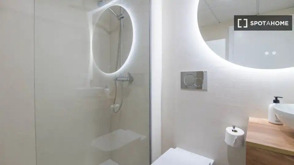 Baño de Apartamento para compartir en El Puig de Santa Maria con Aire acondicionado, Terraza y Amueblado