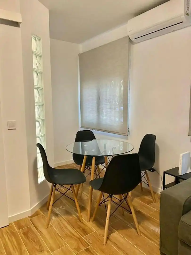 Comedor de Piso de alquiler en Madrid con Aire acondicionado, Calefacción y Amueblado