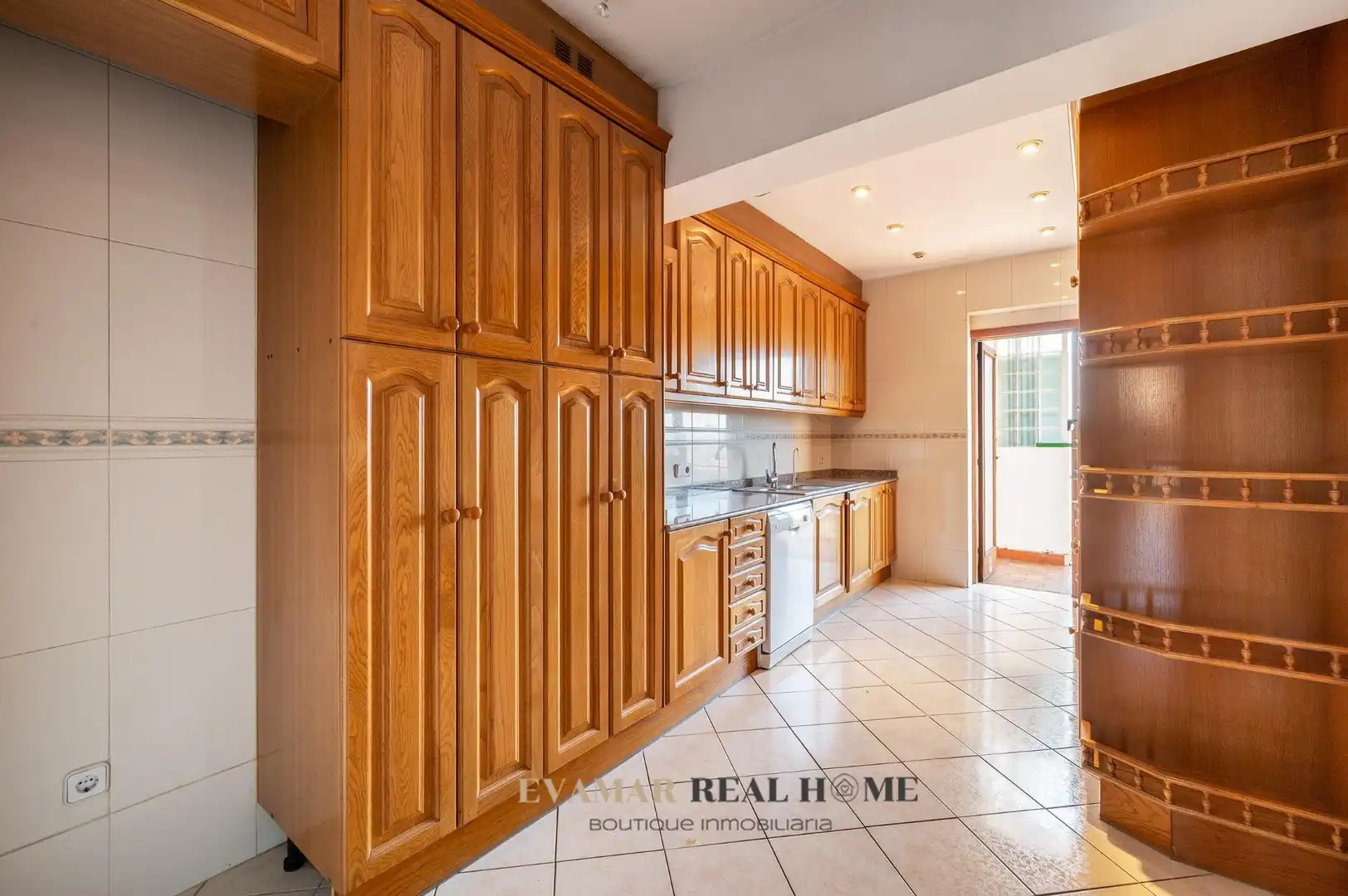 Kitchen of Flat for sale in  Palma de Mallorca  with Air Conditioner, Terrace and Alarm