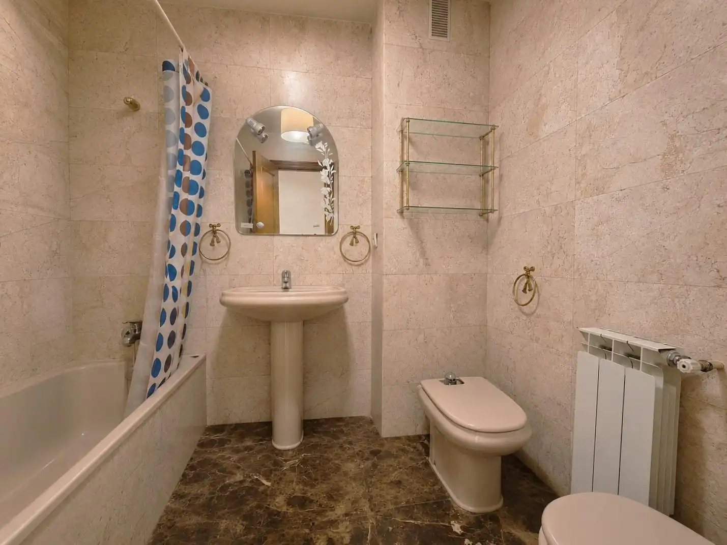 Bathroom of Flat for sale in Plasencia  with Heating and Parquet flooring