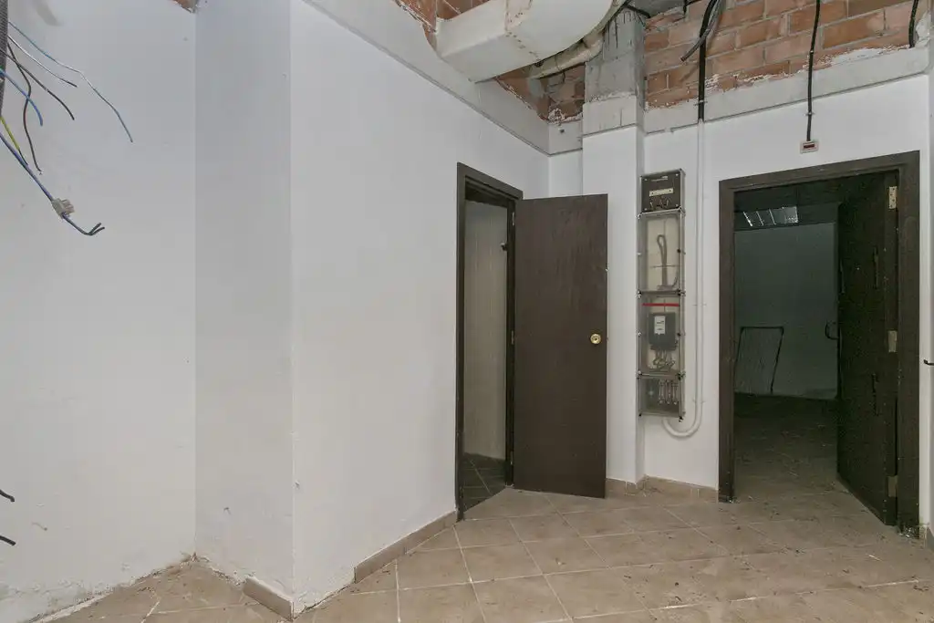 Local en venta en Avinyonet del Penedès