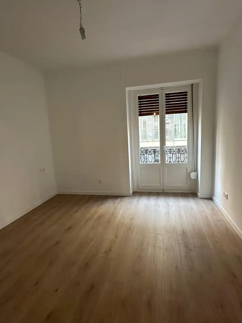 Habitación de Apartamento de alquiler en Valencia