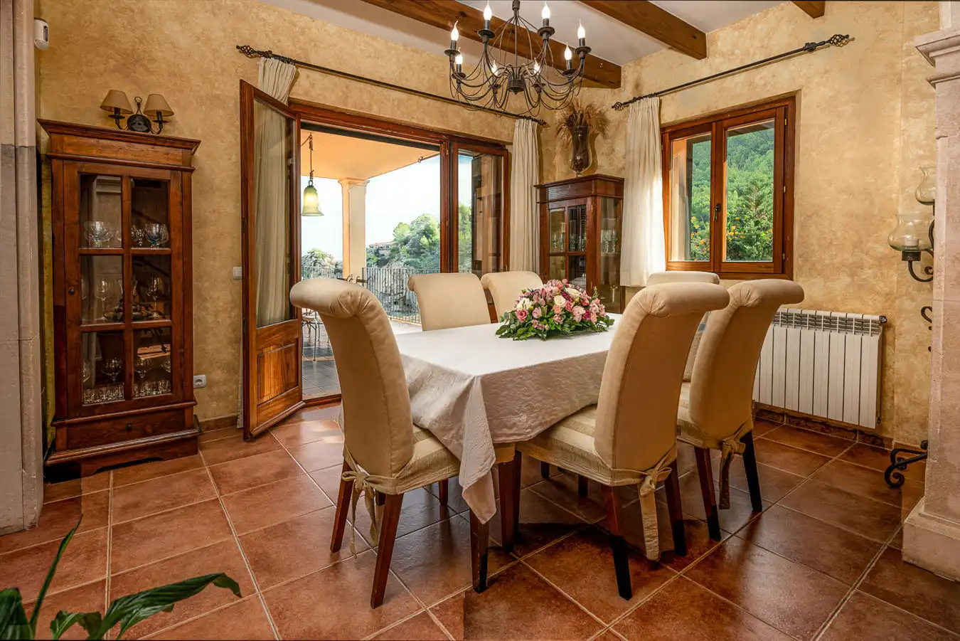 Country homes for sale in Deià