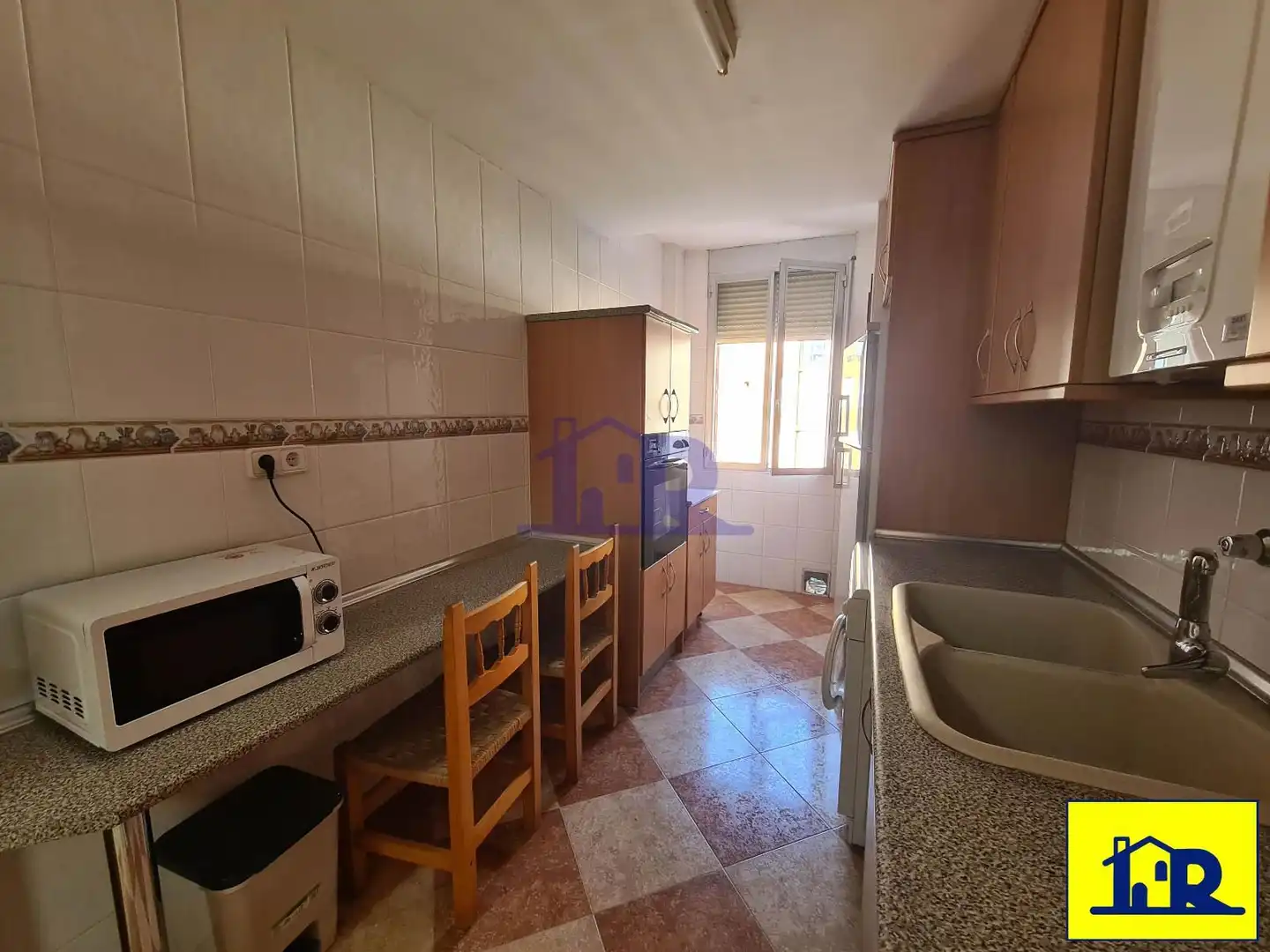 Küche von Wohnung zur Miete in Cuenca mit Heizung, Terrasse und Möbliert