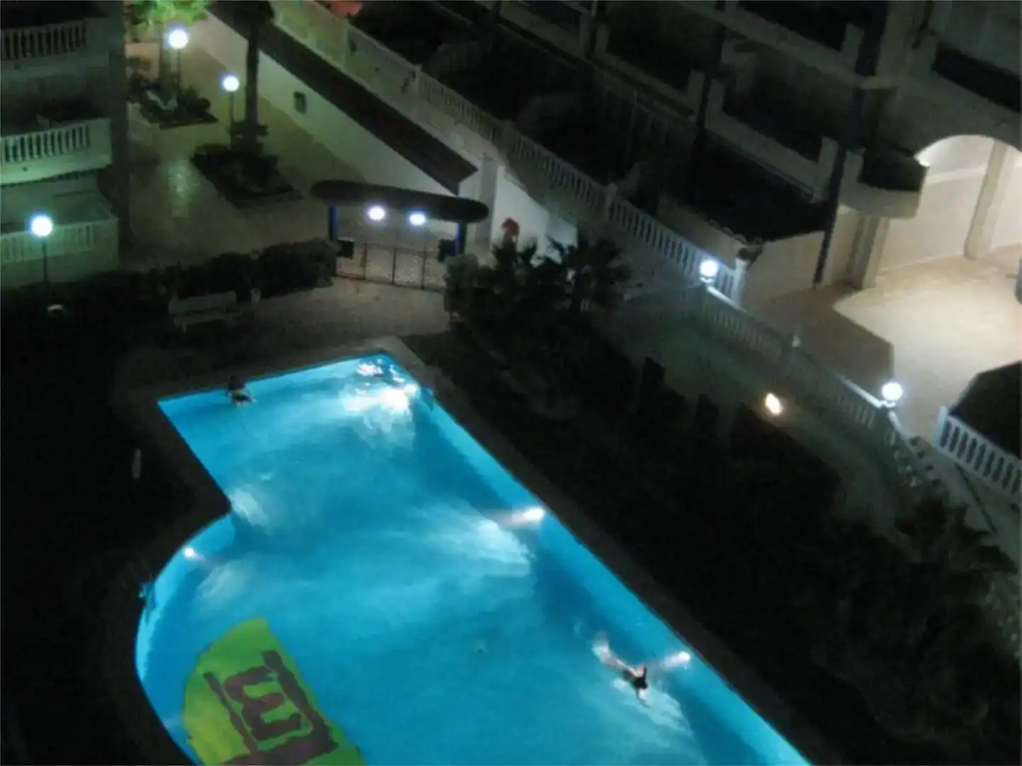 Schwimmbecken von Dachboden zur Miete in Elche / Elx mit Terrasse