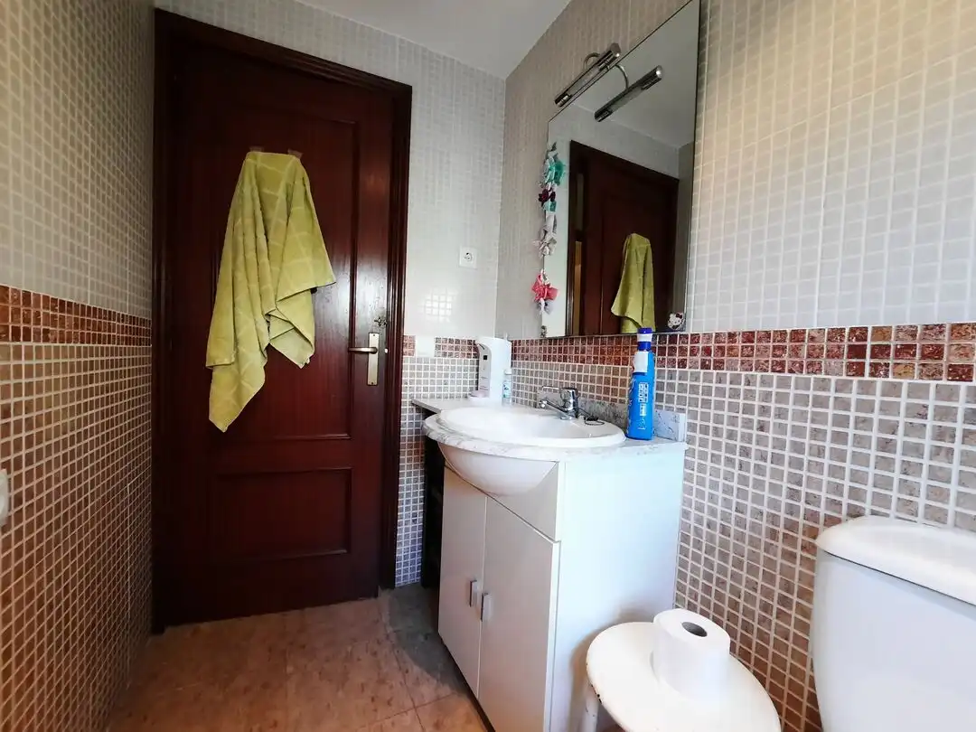 Baño de Casa o chalet en venta en Escalona con Calefacción, Jardín privado y Trastero