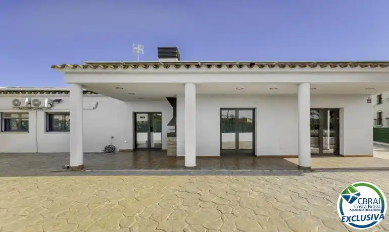 Casa amb piscina en venda a Calle Canigo 1 1, imagen 29