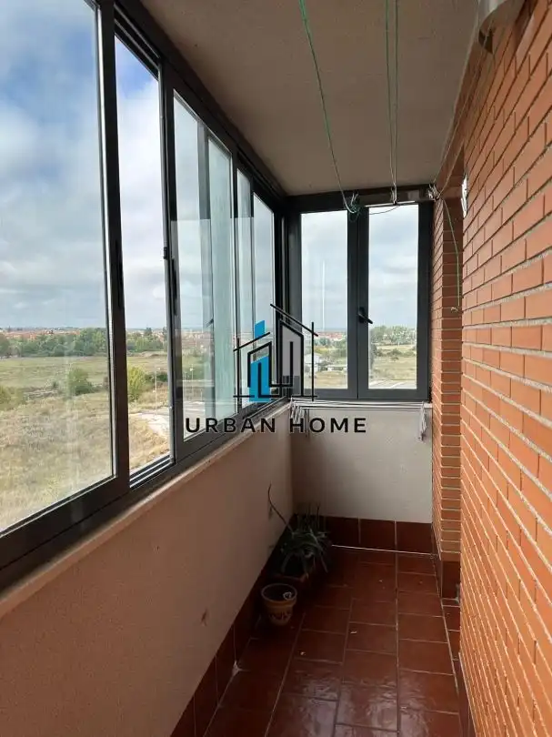 Piso en venta en María Moliner, Armunia