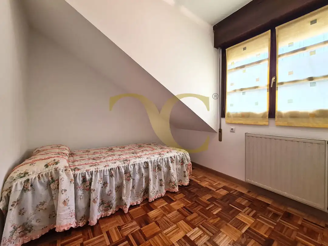 Habitación de Dúplex en venta en Gijón  con Calefacción