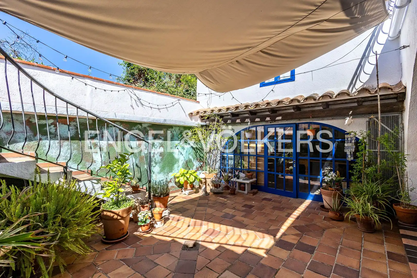 Terrassa de Casa o xalet en venda en Torrelles de Foix amb Calefacció, Jardí privat i Terrassa