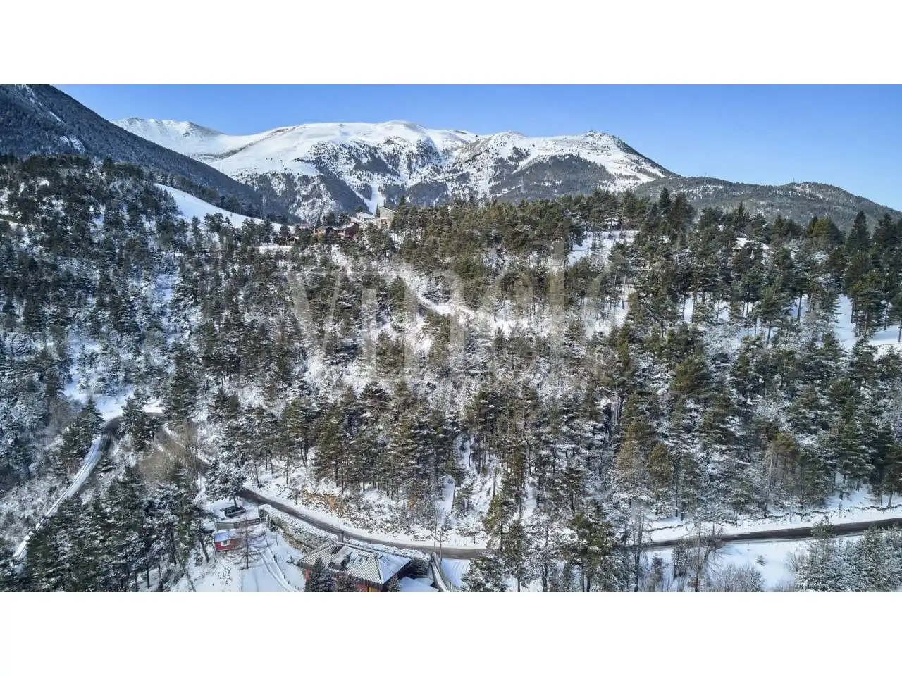 Vista exterior de Residencial en venda en Alp