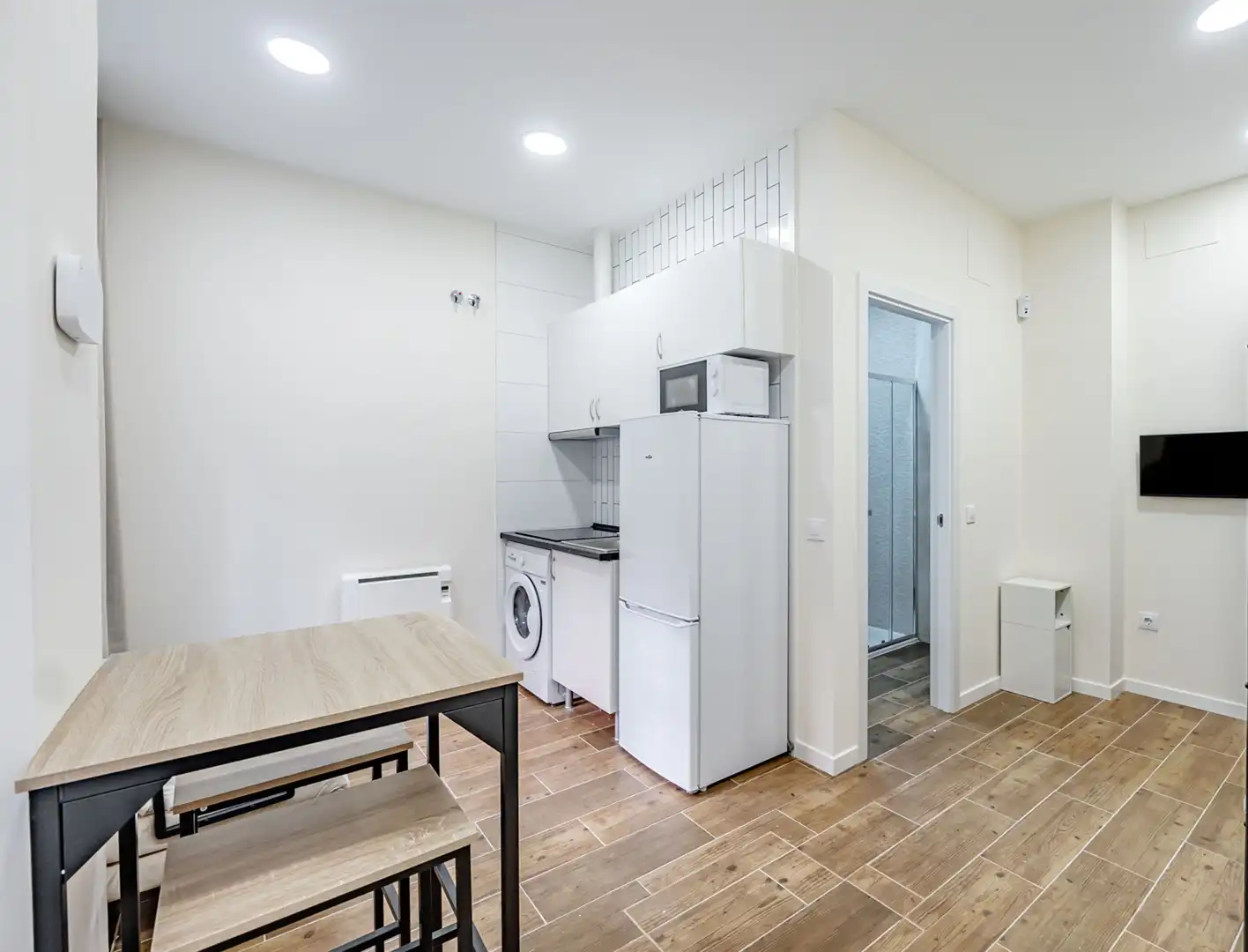 Cocina de Estudio de alquiler en  Madrid Capital con Calefacción, Amueblado y Lavadora