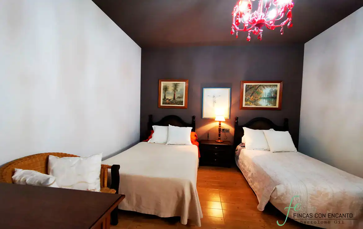 Schlafzimmer von Country house zum Verkauf in Espiel mit Privatgarten, Terrasse und Abstellraum