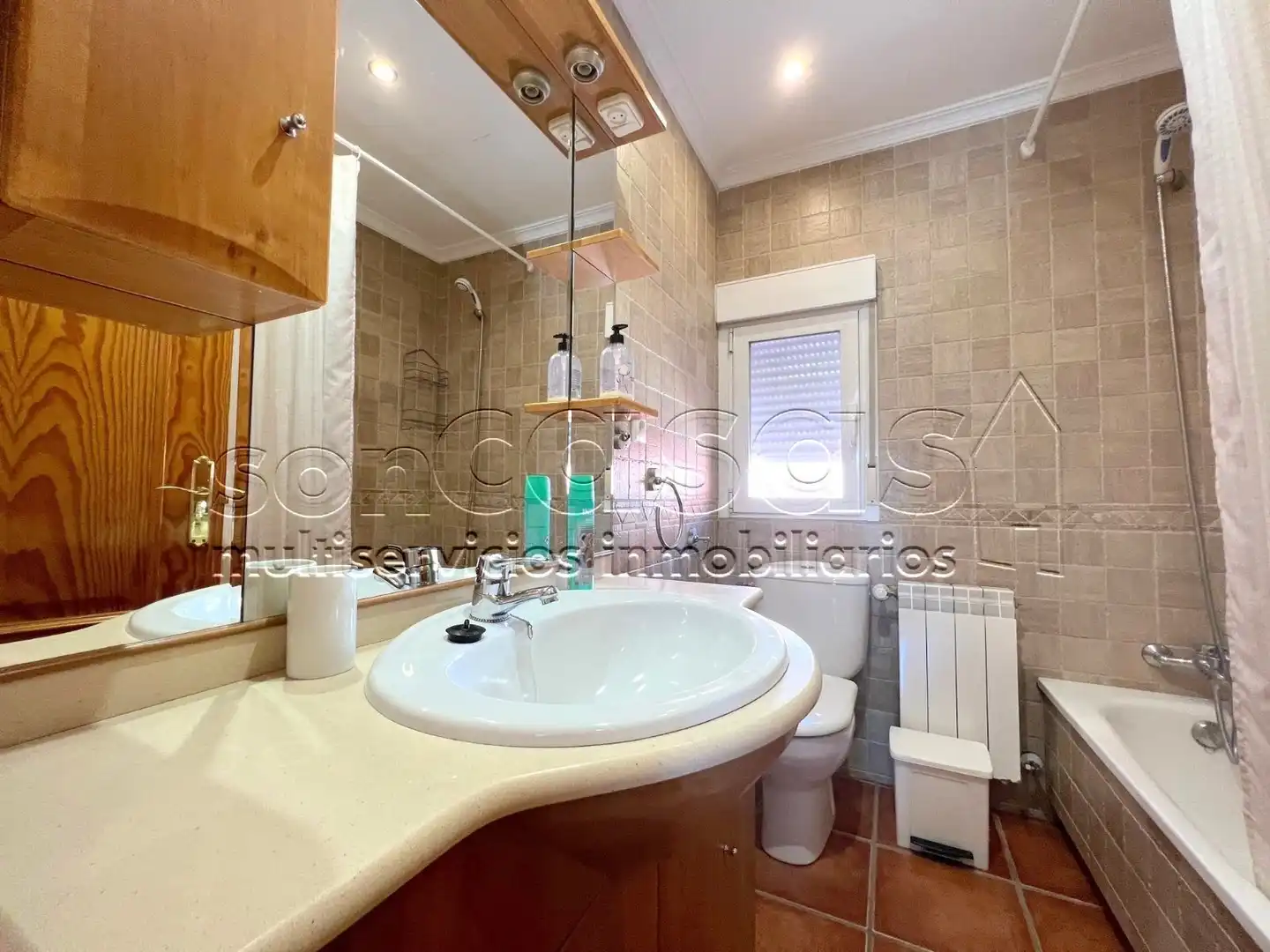Badezimmer von Wohnung zur Miete in Madrid mit Klimaanlage, Heizung und Terrasse