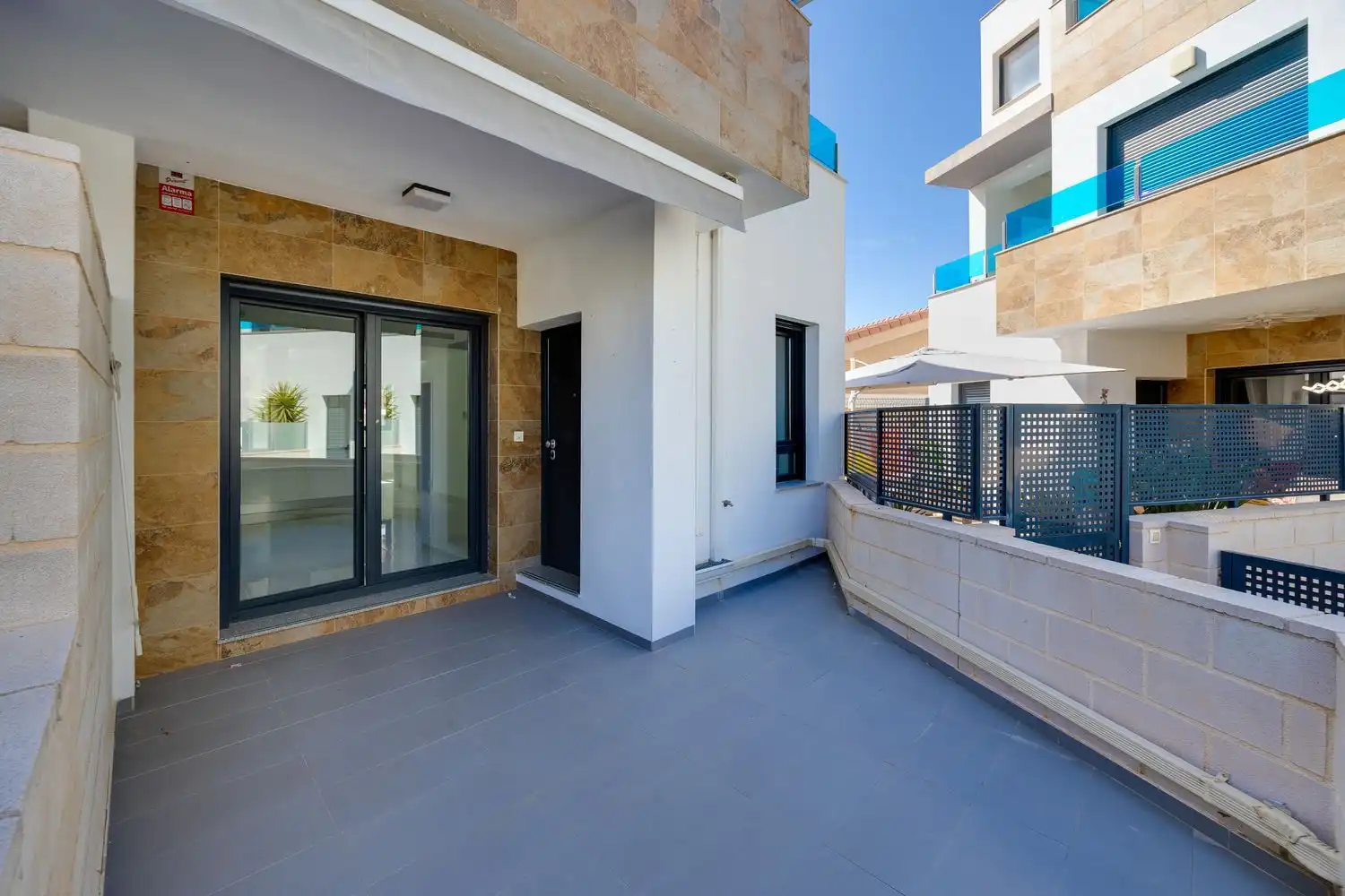 Reihenhaus mit Pool zum Verkauf in Calle Carmen Laforet 58, imagen 35