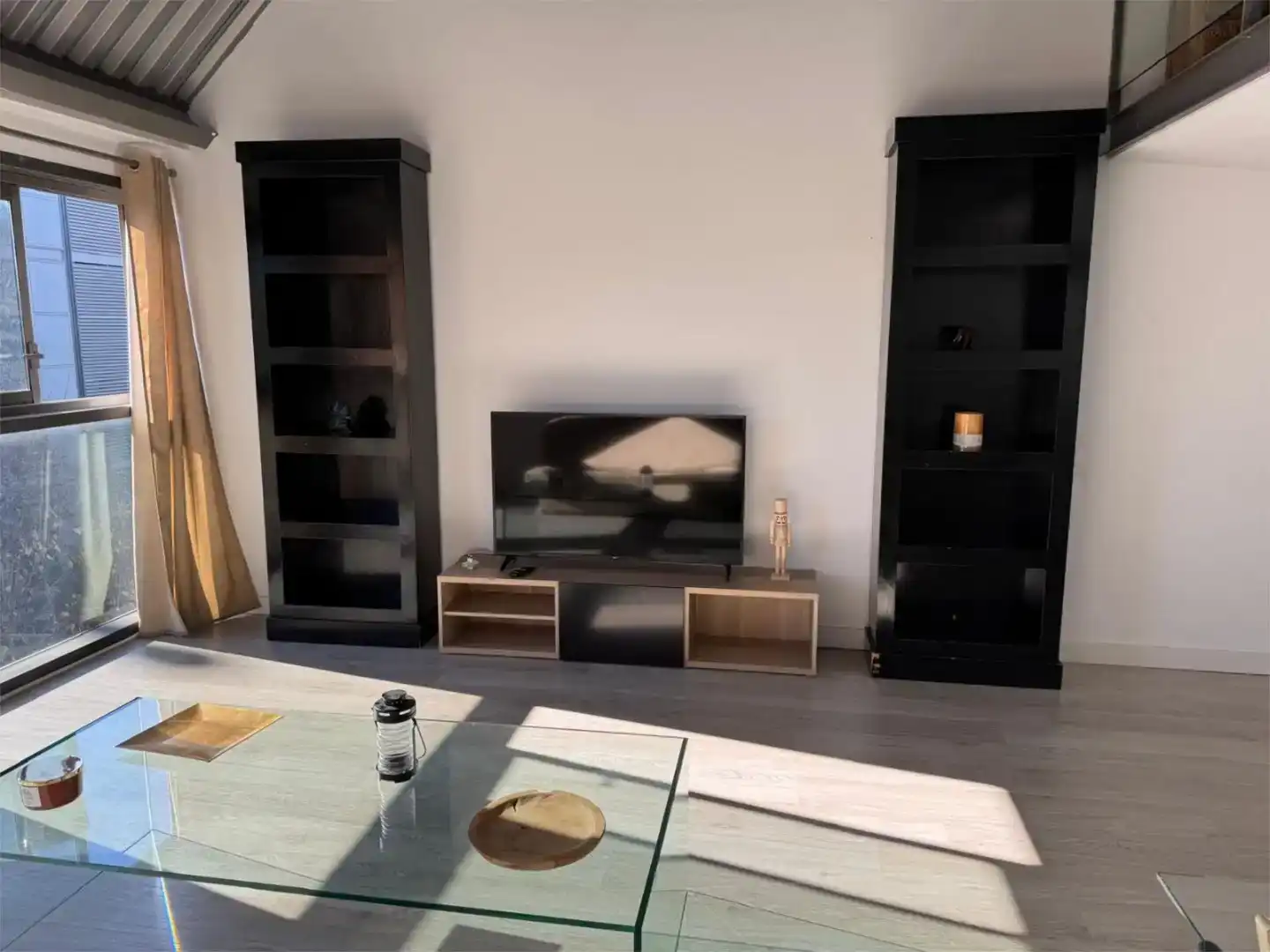 Sala de estar de Dúplex en venta en Alcalá de Henares con Aire acondicionado, Parquet y Amueblado