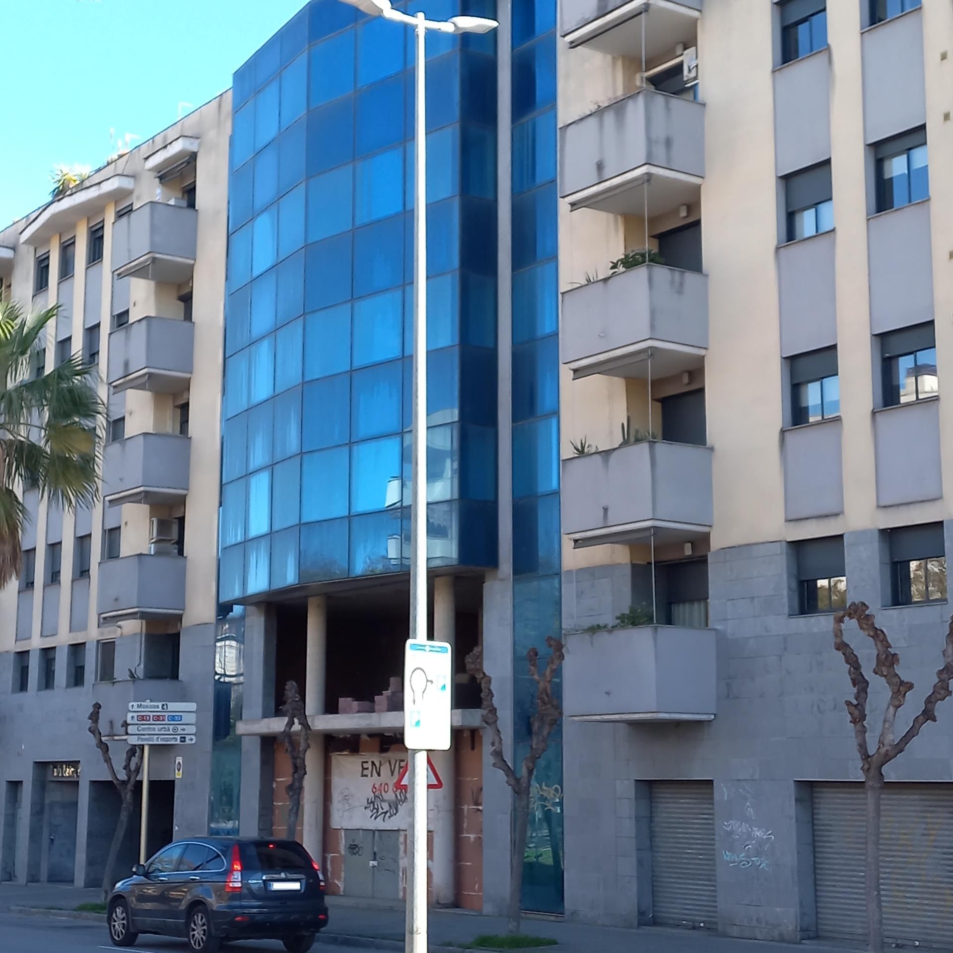 Exterior view of Office for sale in Vilanova i la Geltrú