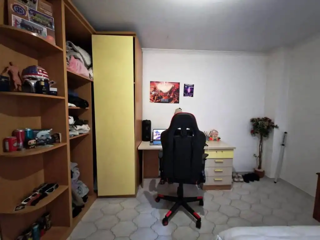Dormitori de Casa o xalet en venda en Binéfar amb Calefacció, Terrassa i Traster
