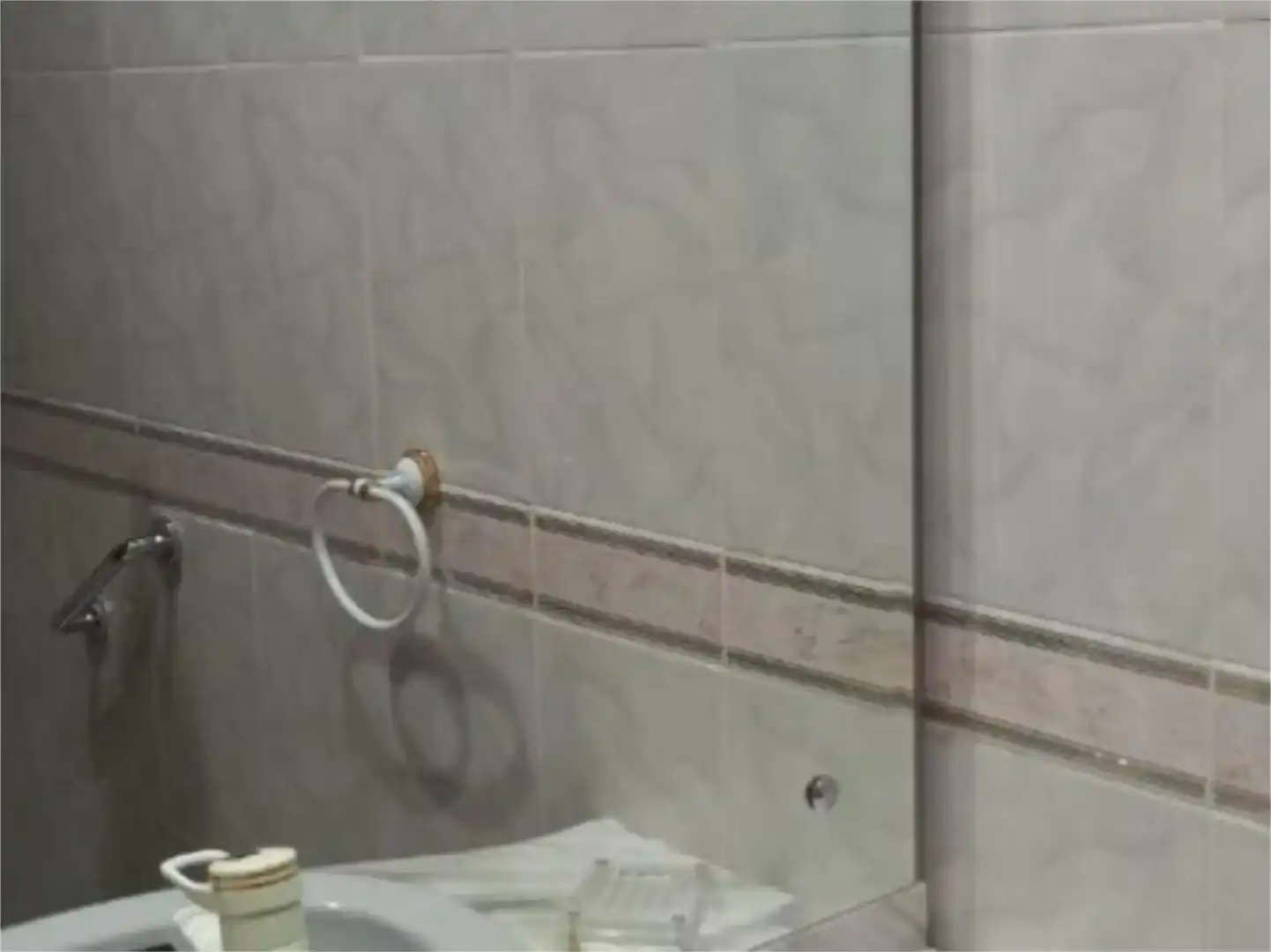 Badezimmer von Wohnung zur Miete in Madrid mit Klimaanlage, Privatgarten und Parkett