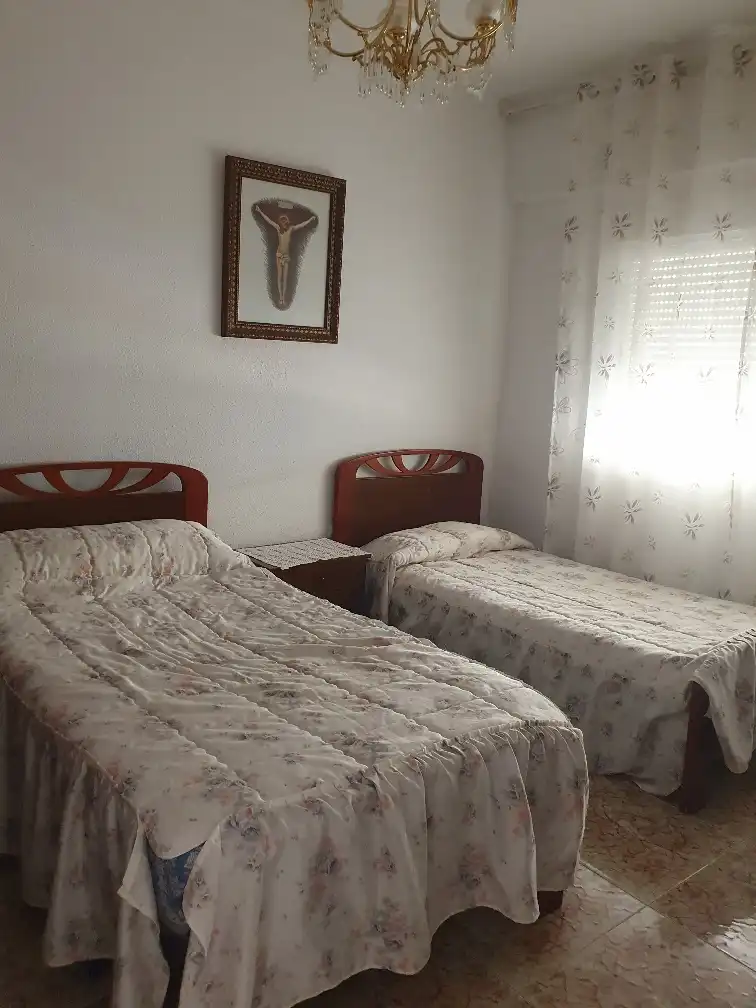Habitación de Casa o chalet en venta en Berja con Jardín privado y Amueblado