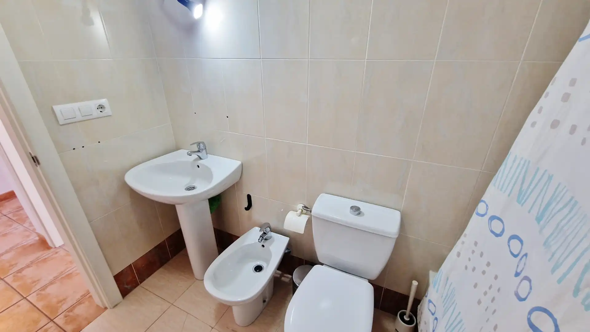 Bany de Apartament en venda en Vélez de Benaudalla amb Aire condicionat, Calefacció i Balcó