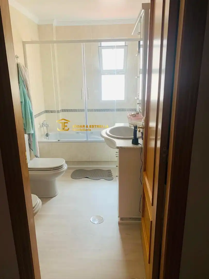 Bathroom of Flat for sale in Lorca  with Air Conditioner, Storage room and Furnished