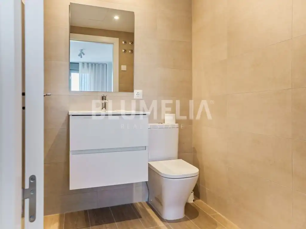Badezimmer von Dachboden zum Verkauf in Dénia