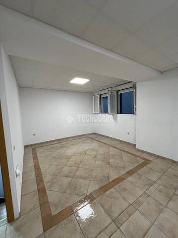 Local comercial en Alquiler en Pilar