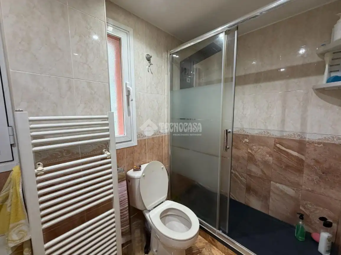 Baño de Piso en venta en Torrejón de Ardoz con Aire acondicionado, Calefacción y Terraza