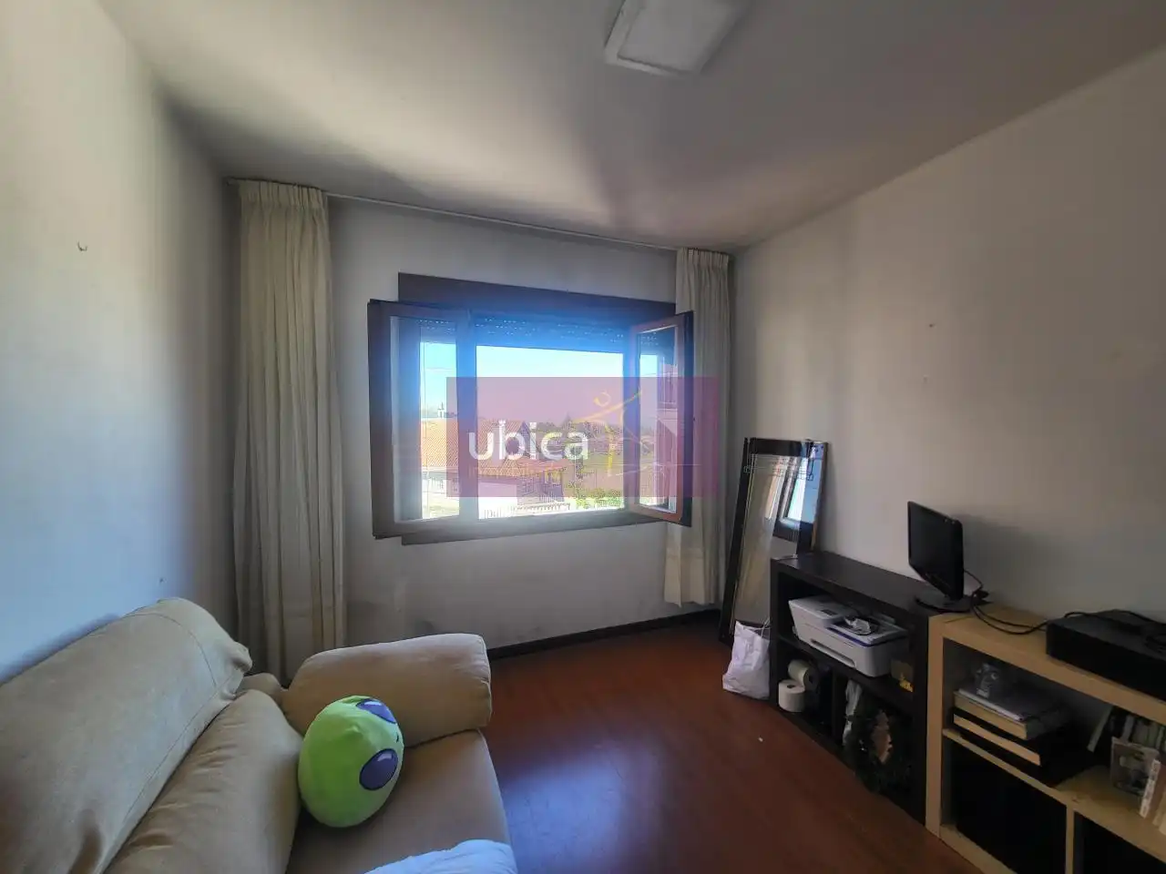 Habitación de Casa o chalet en venta en Vigo  con Calefacción y Trastero