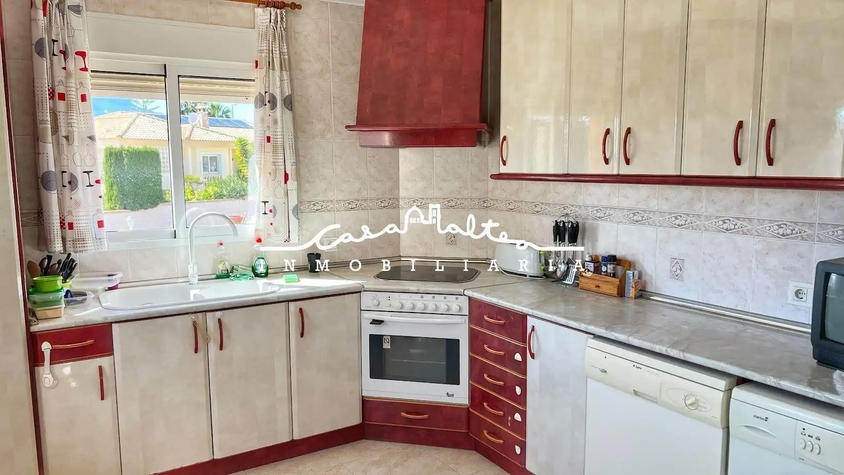 Cocina de Casa o chalet de alquiler en La Nucia con Aire acondicionado, Calefacción y Jardín privado