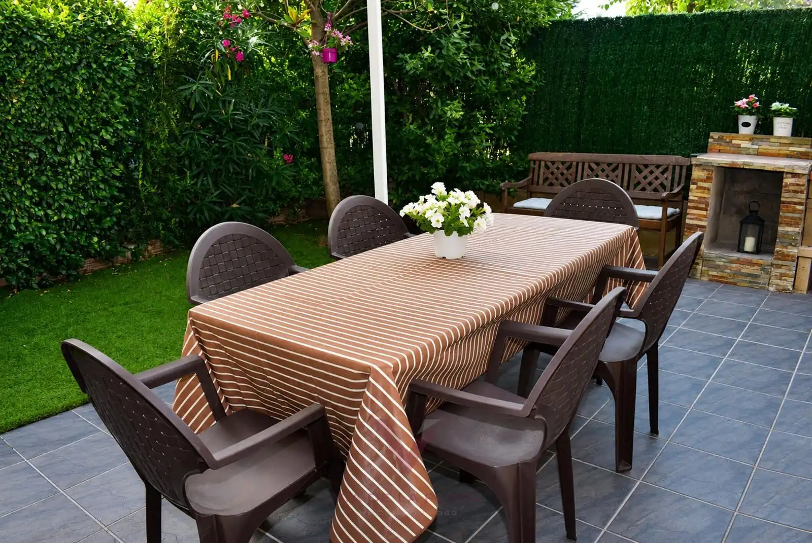 Terraza de Casa adosada en venta en Monterrubio de Armuña con Calefacción, Jardín privado y Parquet