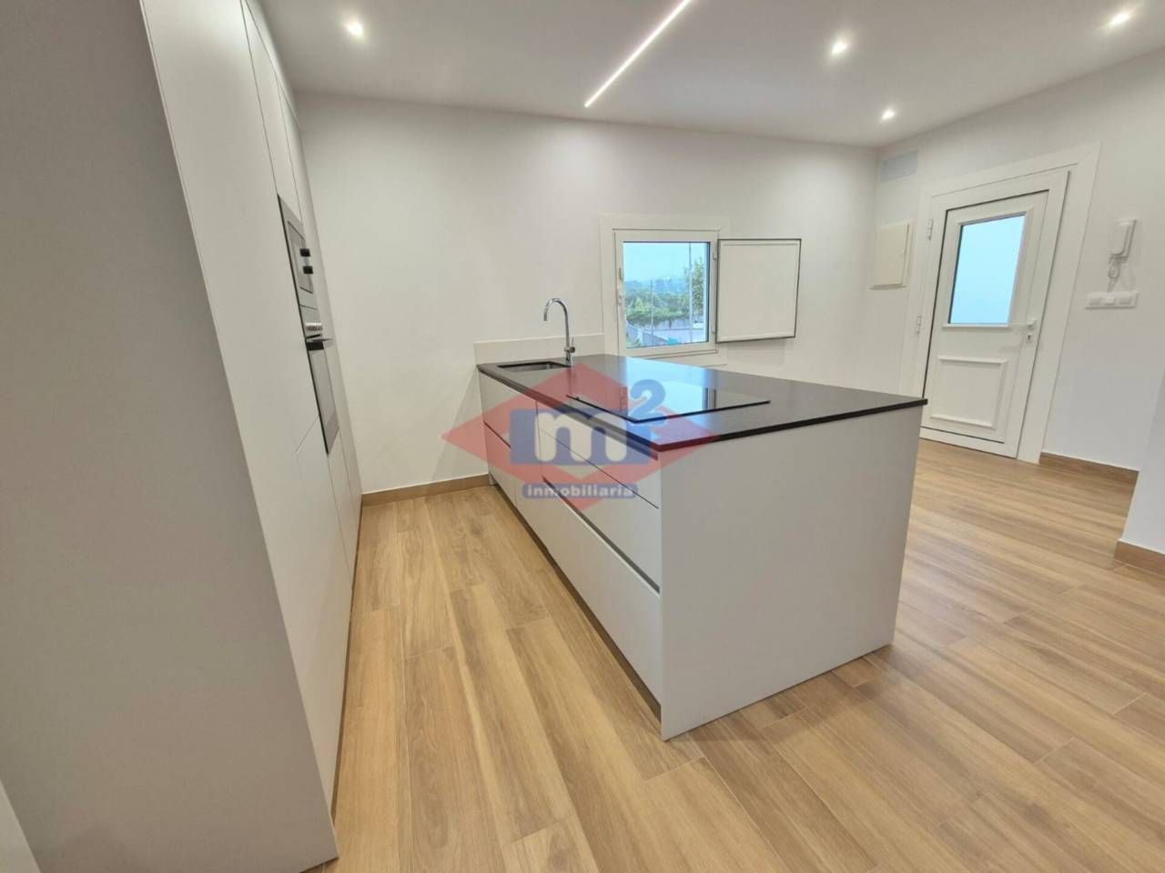 Kitchen of Flat to rent in Tui  with Air Conditioner
