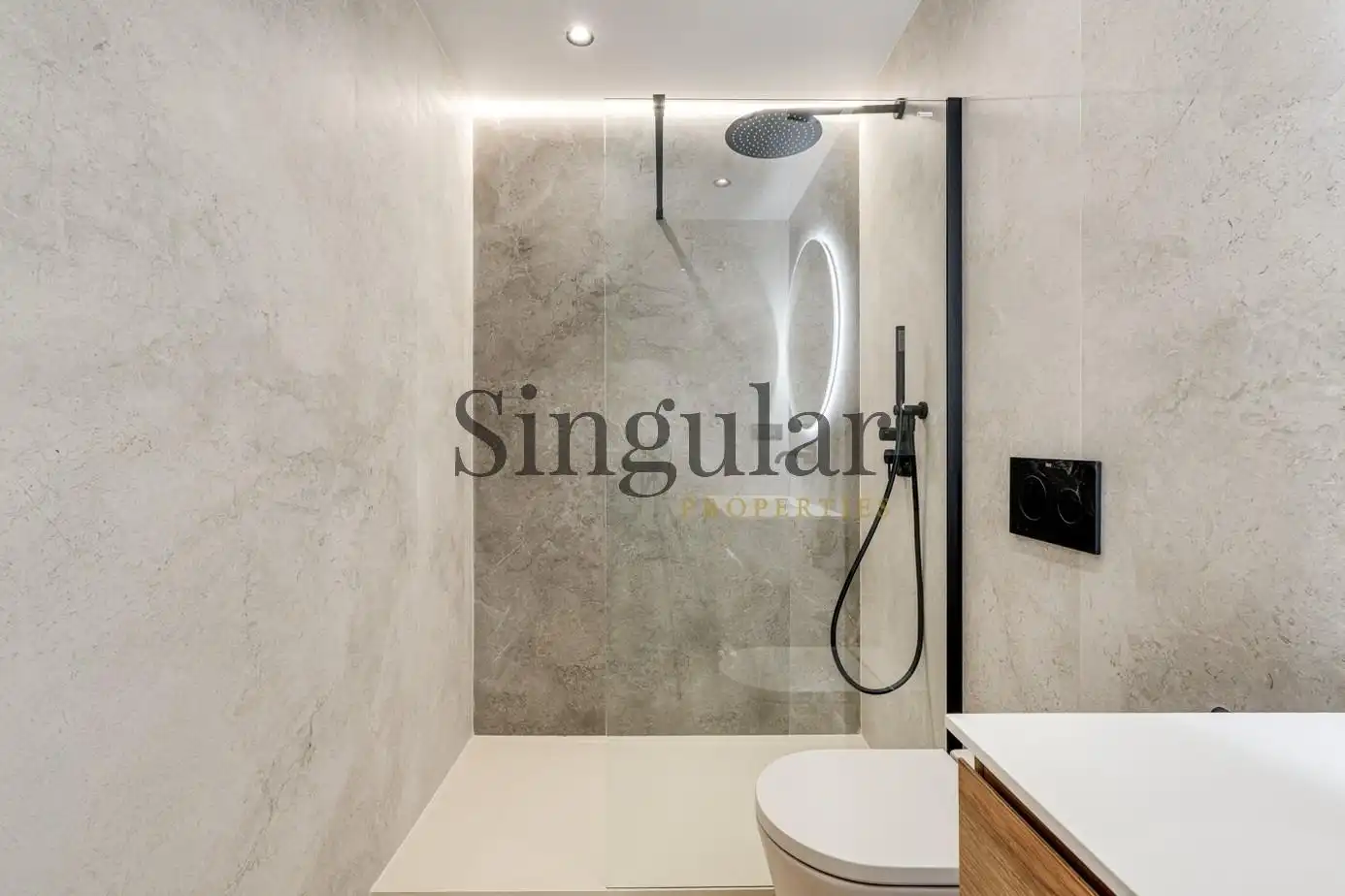 Baño de Piso en venta en Barcelona con Aire acondicionado, Calefacción y Terraza