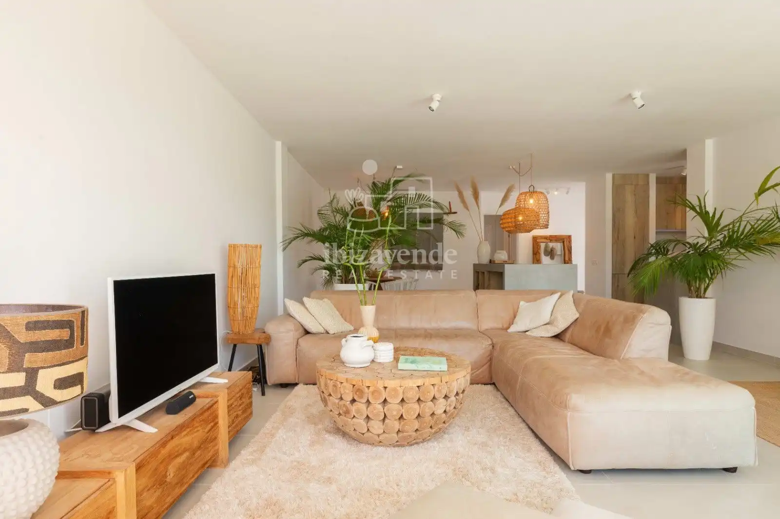 Sala d'estar de Casa adosada en venda en Santa Eulària des Riu amb Aire condicionat, Terrassa i Moblat