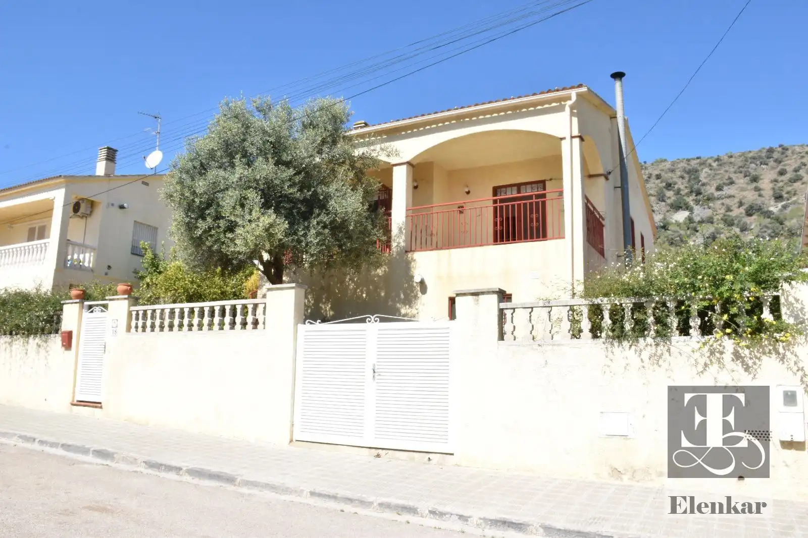Villa zum Verkauf in ASSUTZENA