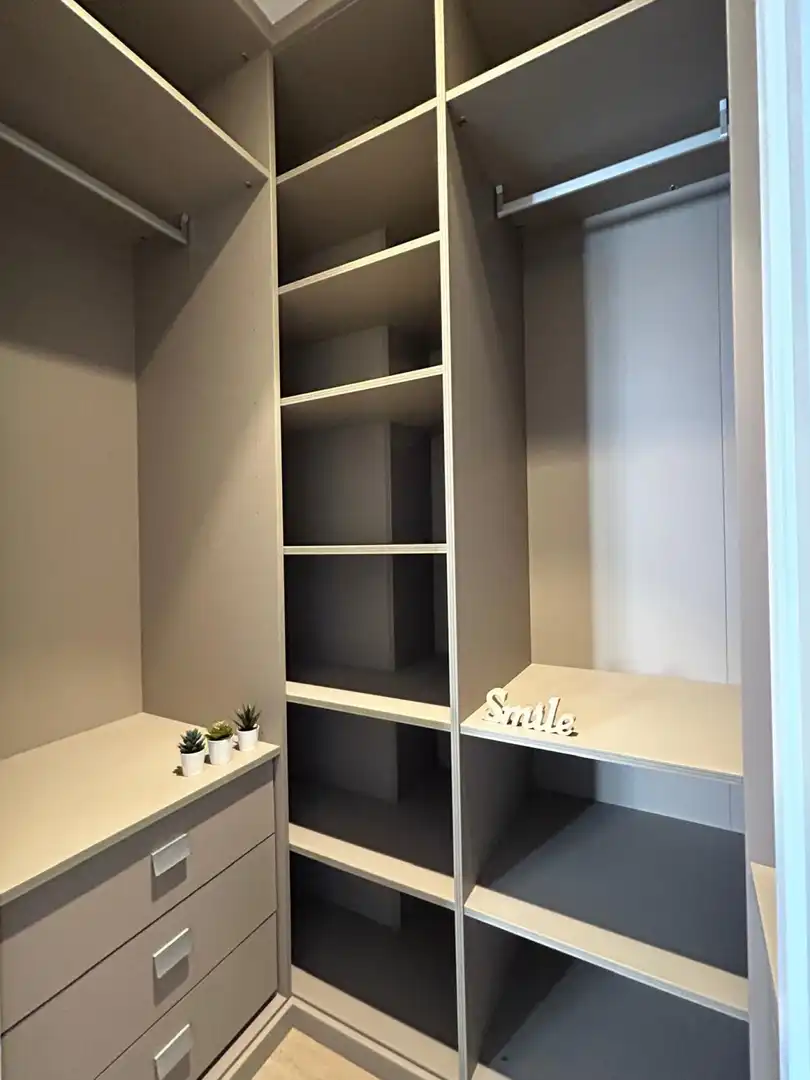 Schlafzimmer von Wohnung zur Miete in  Pamplona / Iruña mit Klimaanlage, Heizung und Terrasse