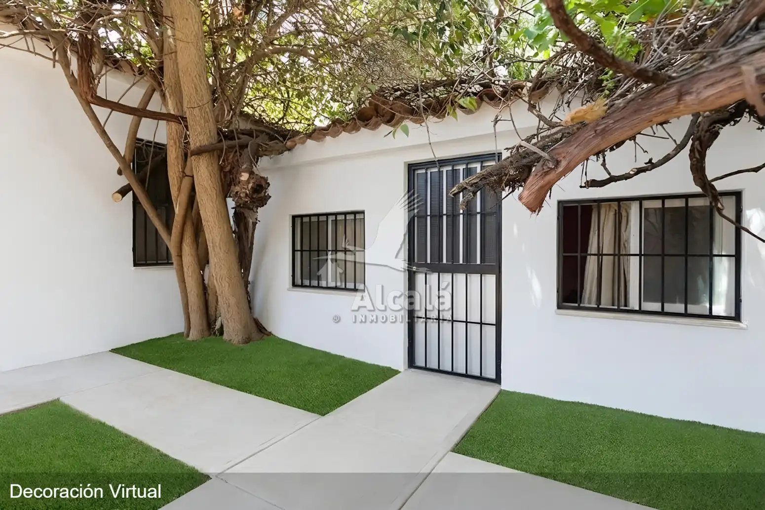 Vista exterior de Casa adosada en venta en Alcalá de Henares