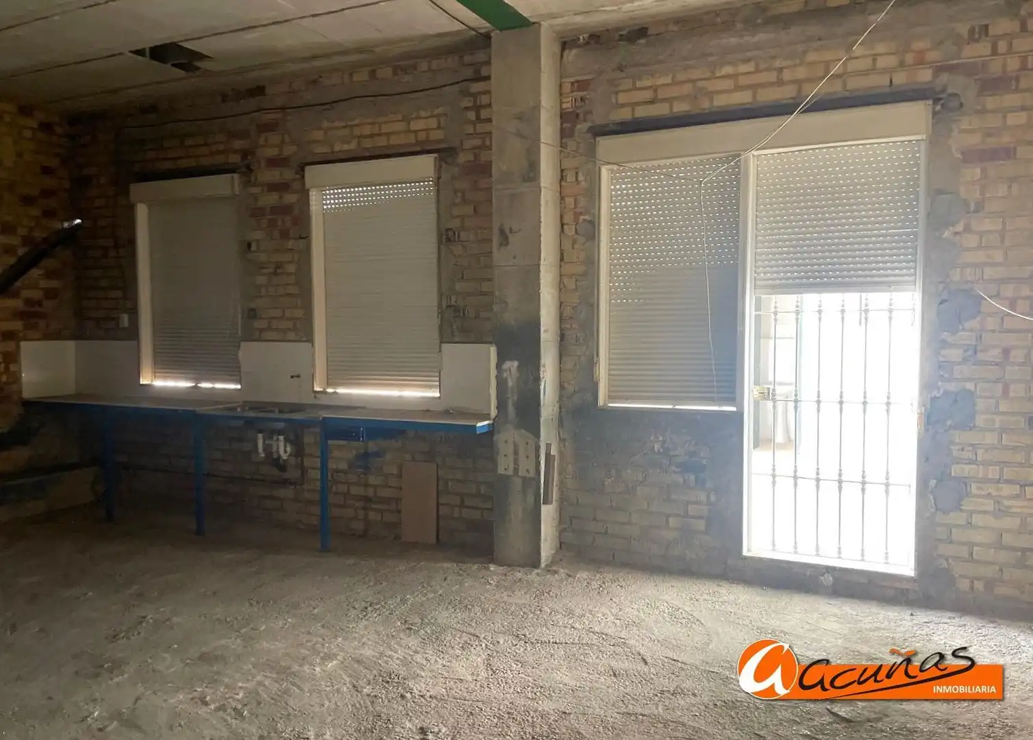 Casa adosada en venta en Gilena con Terraza y Trastero