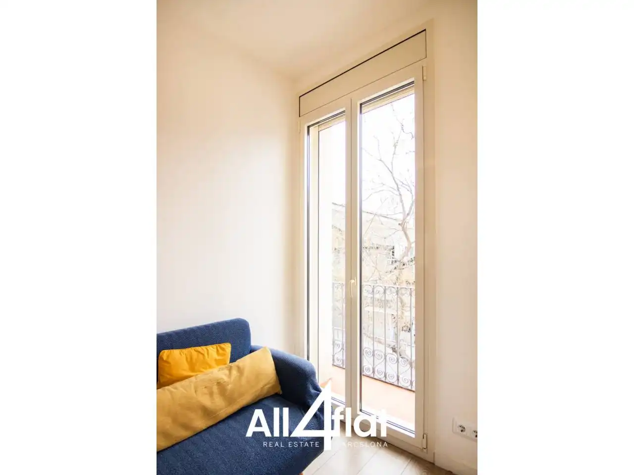 Bedroom of Flat for sale in Barcelona  with Air Conditioner, Parquet flooring and Terrace