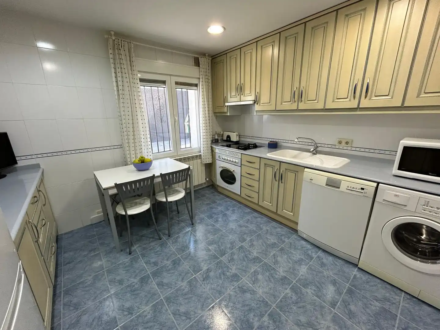 Kitchen of Houses for sale in Alcolea de Calatrava  with Air Conditioner, Heating and Terrace