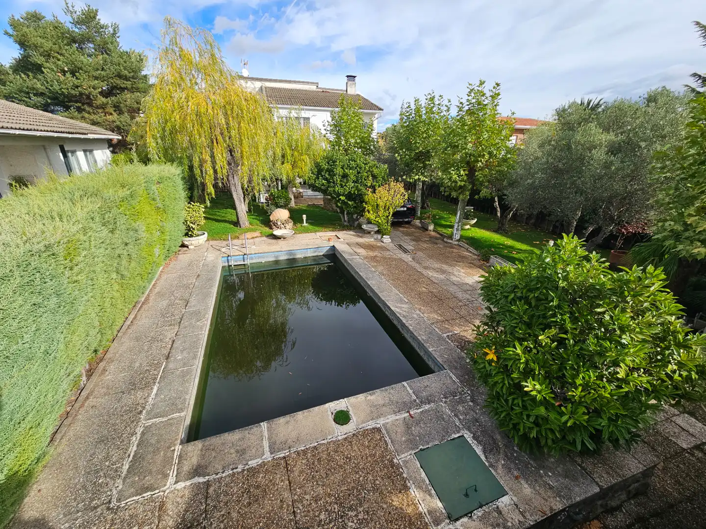 Schwimmbecken von Haus oder Chalet zum Verkauf in Cabanillas de la Sierra mit Heizung, Privatgarten und Terrasse