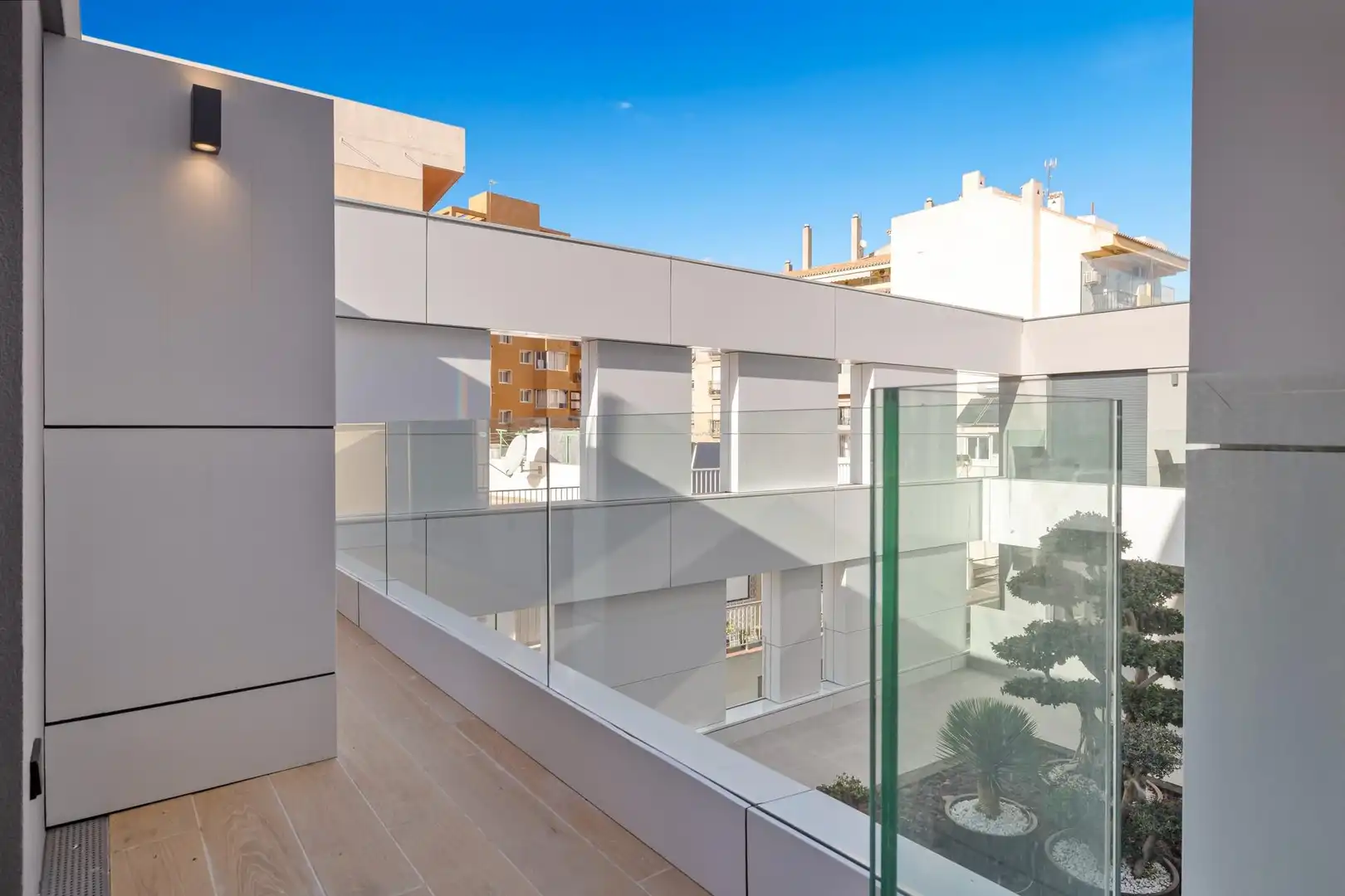 Apartamento con piscina en venta en Puerto Deportivo, imagen 16