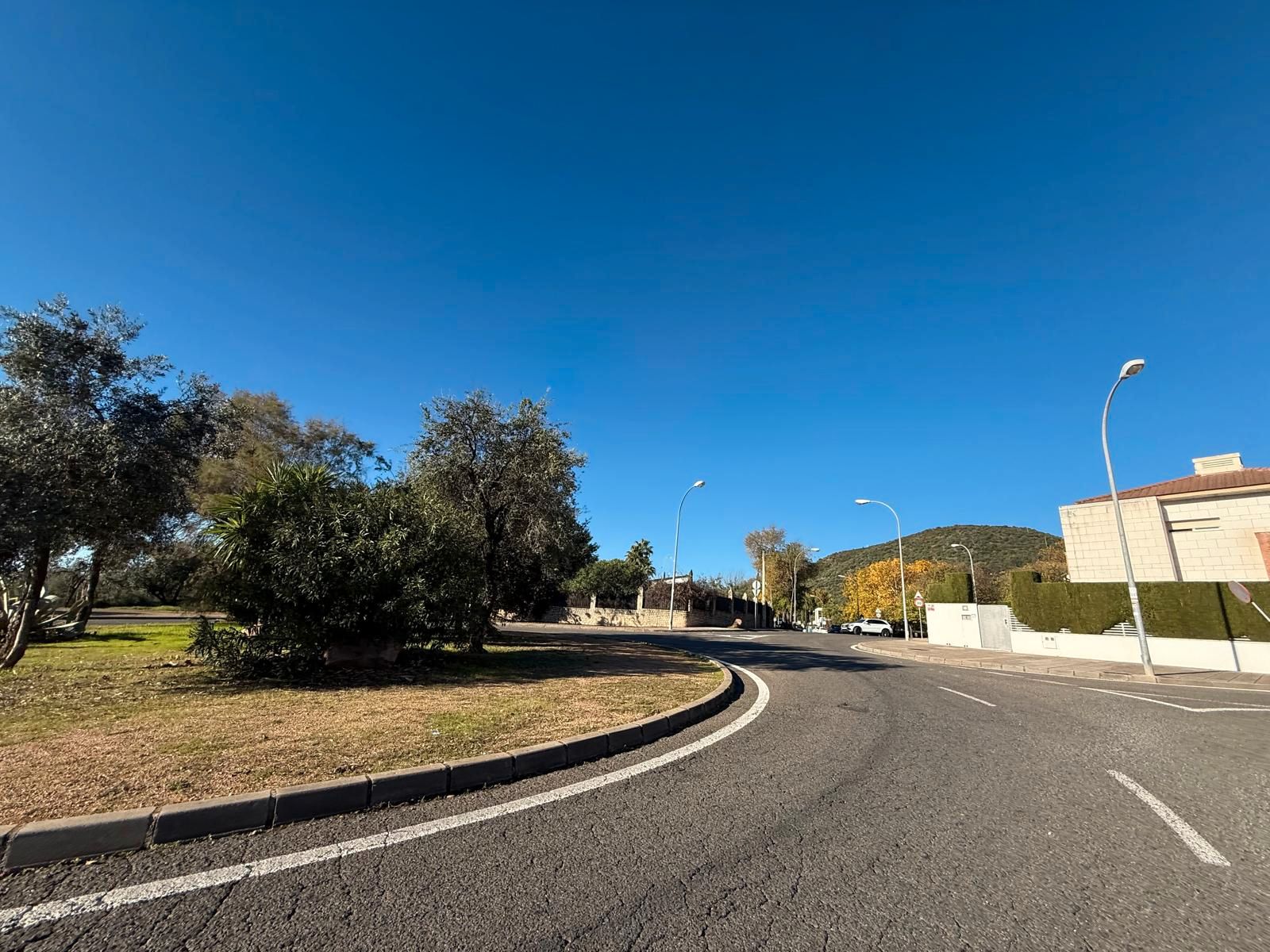 Vista exterior de Casa o xalet en venda en  Córdoba Capital amb Aire condicionat, Calefacció i Jardí privat