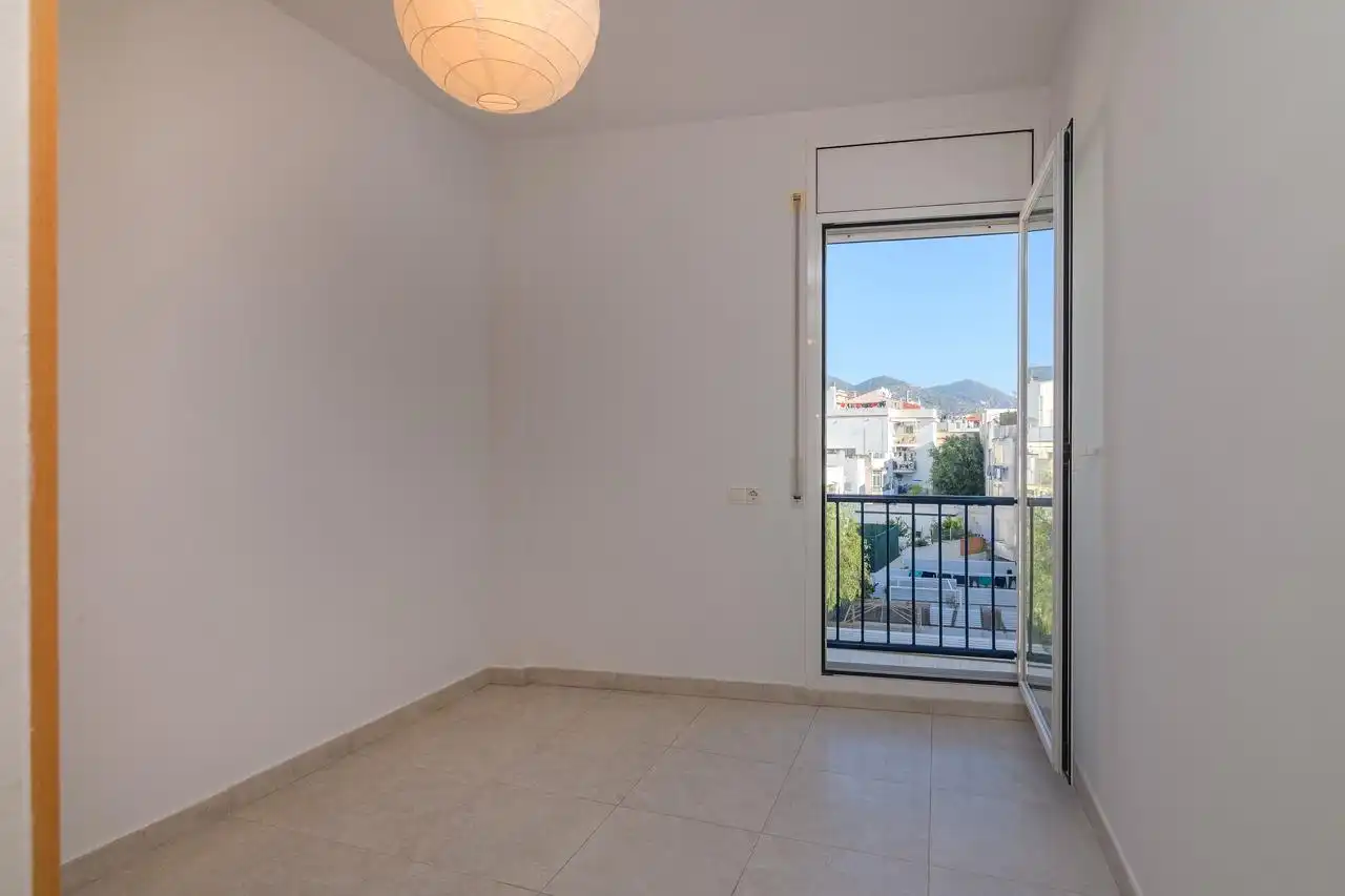 Habitación de Ático en venta en Sitges con Calefacción, Terraza y Balcón
