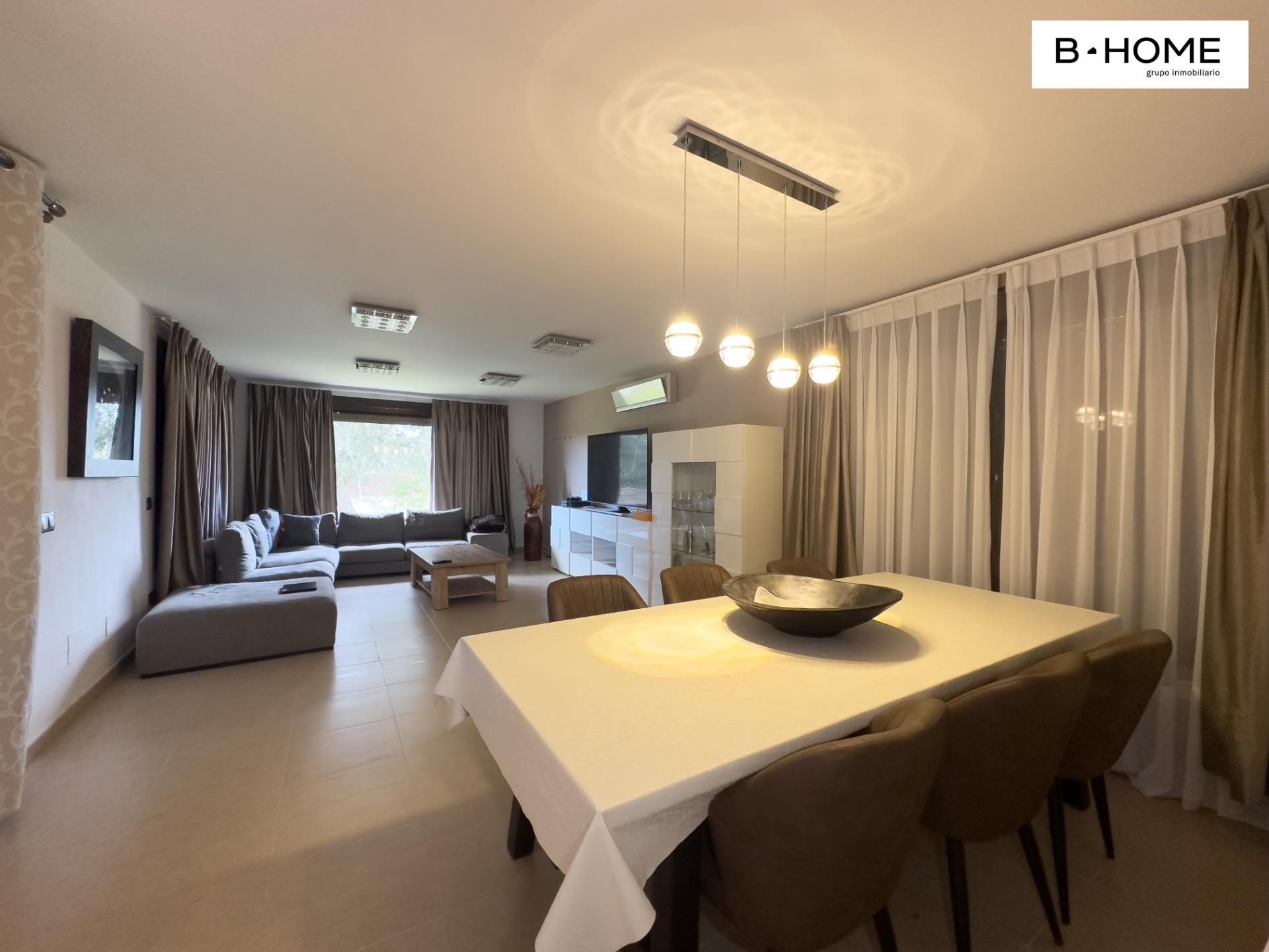 Living room of House or chalet for sale in Colmenar del Arroyo  with Swimming Pool